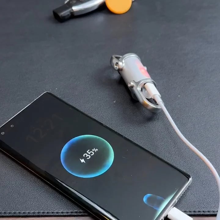 ❄️Winter Discount Frenzy Promotion-49% OFF-🔦Mini Keychain LED Flashlight - Fast Charging Bi-Directional Output Work Light with Emergency SOS